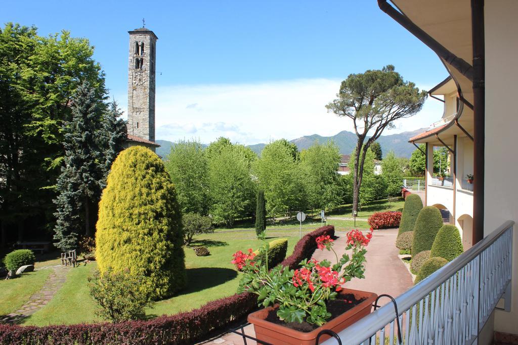 Centro Di Spiritualita Maria Candida Armeno Exteriör bild
