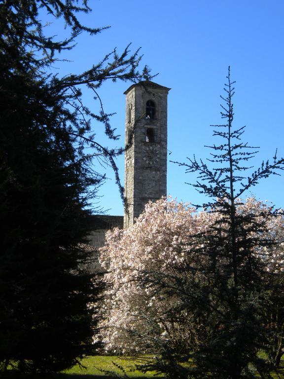 Centro Di Spiritualita Maria Candida Armeno Exteriör bild